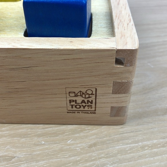 Set of 2 Plan Toys Form Board & Plan Toys Shape Fitter - Picture 5 of 12